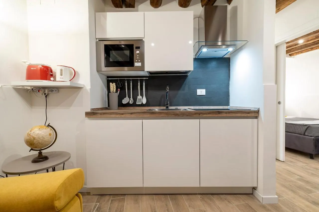 San Marco Pied-A-Terre - Accademia By Wonderful Italy Apartment Venice 0*,  Italy