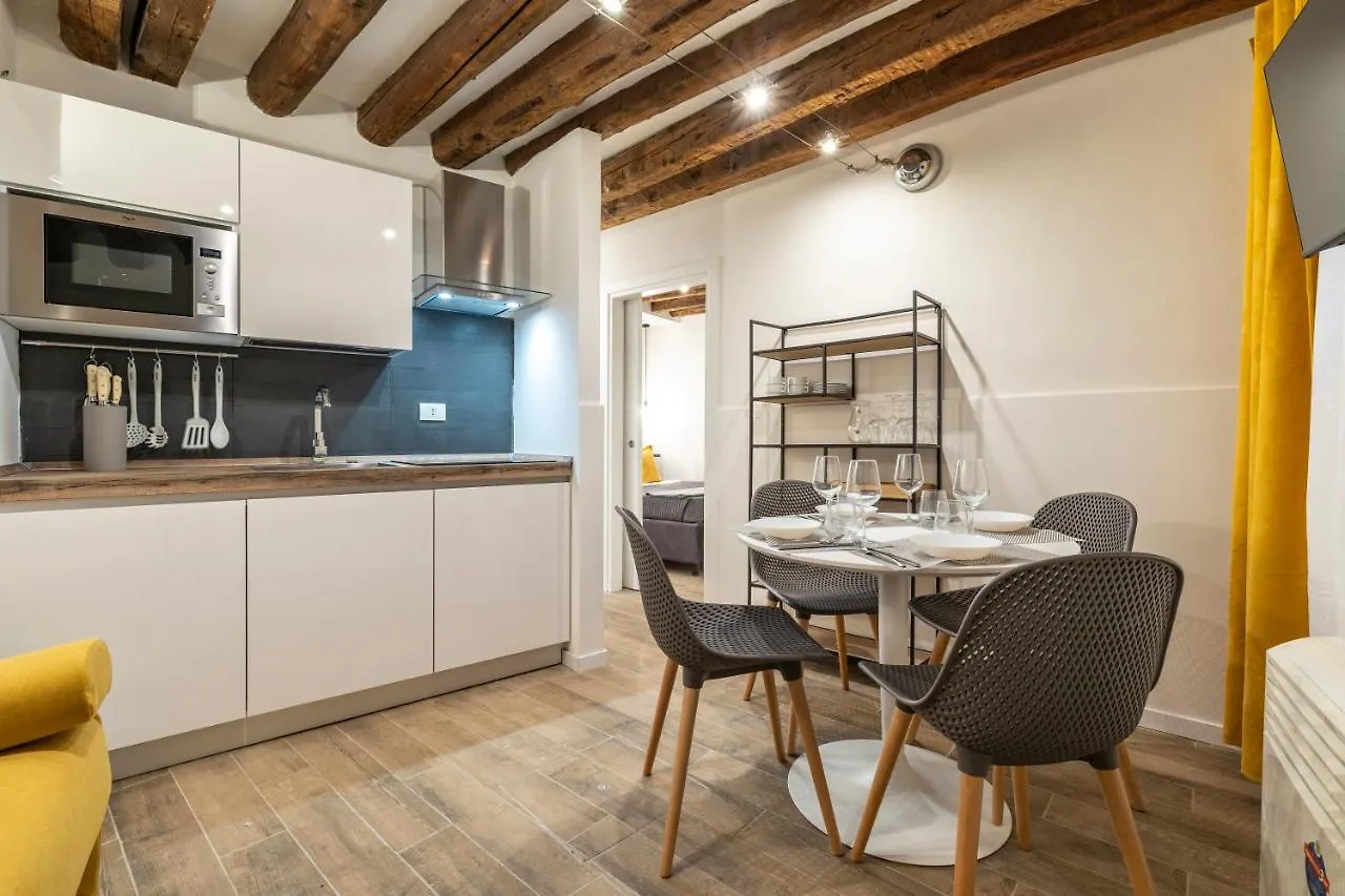 San Marco Pied-A-Terre - Accademia By Wonderful Italy Apartment Venice Italy