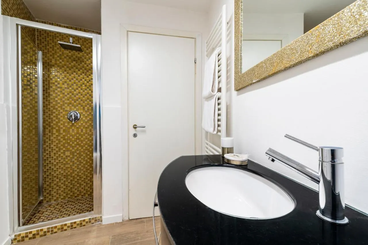San Marco Pied-A-Terre - Accademia By Wonderful Italy Apartment Venice